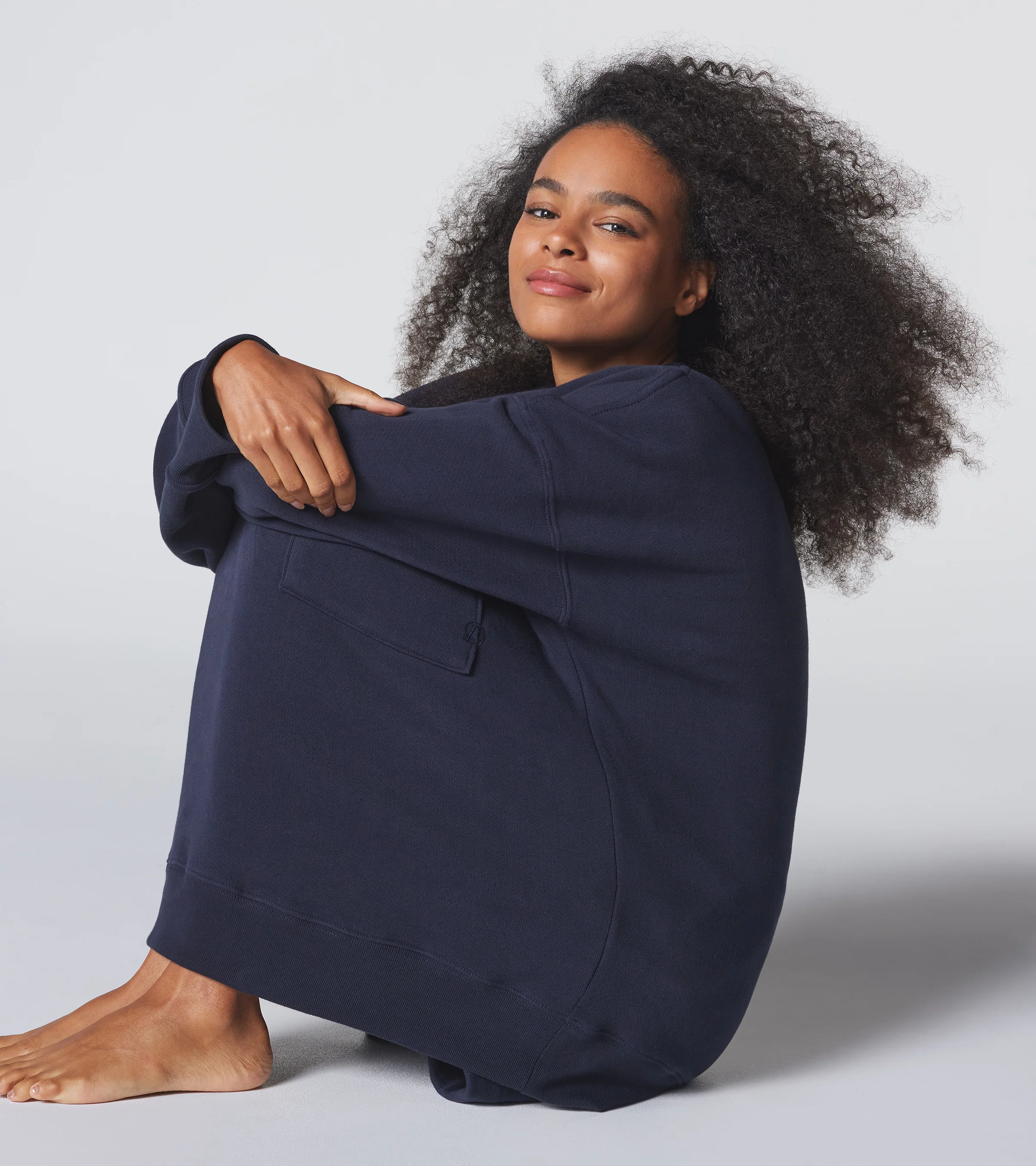 The Golden Night Sweatshirt - Navy - Image 3